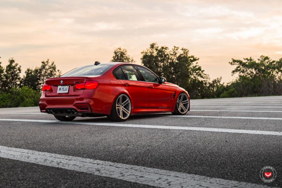  BMW M3 Sedan on Vossen Wheels (CG-203) 2017 года  (фото 3 из 16)